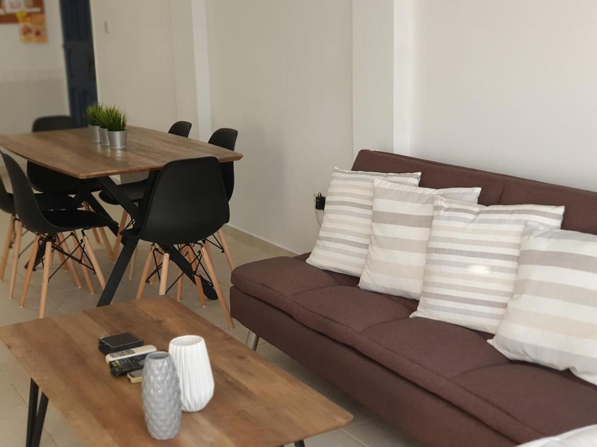 Central Gem - 10 Min Walk To The Sea, Harbor And Mall Apartment Paphos Exterior photo