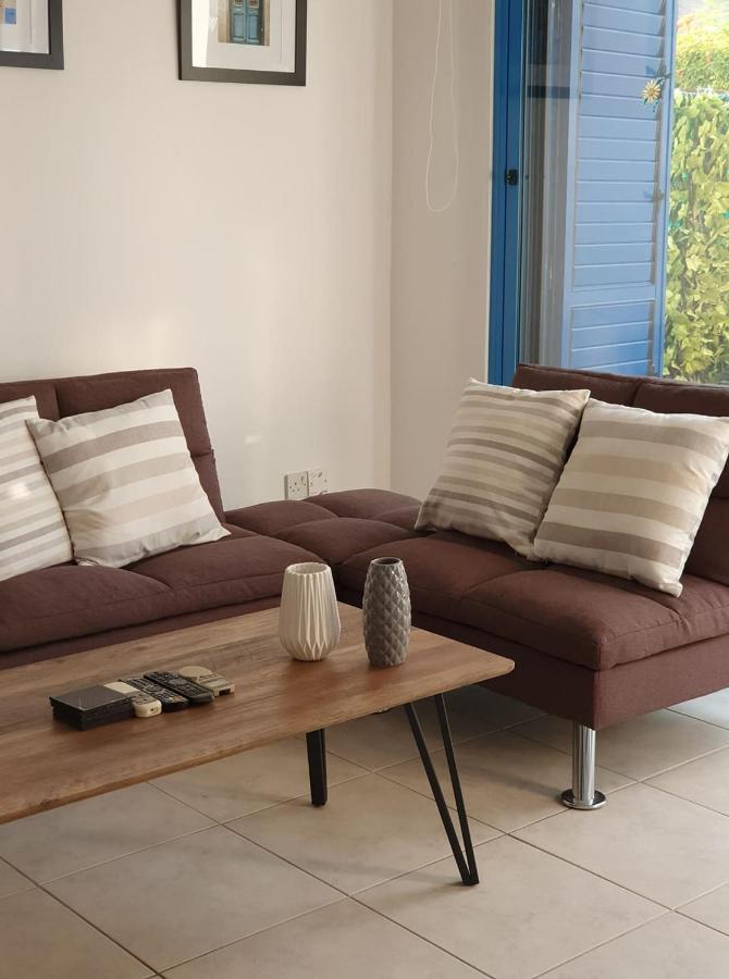 Central Gem - 10 Min Walk To The Sea, Harbor And Mall Apartment Paphos Exterior photo